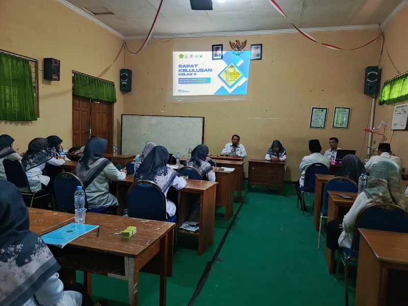Rapat Pleno Kelulusan Kelas IX MTs Negeri Kota Probolinggo Digelar Penuh Hikmat
